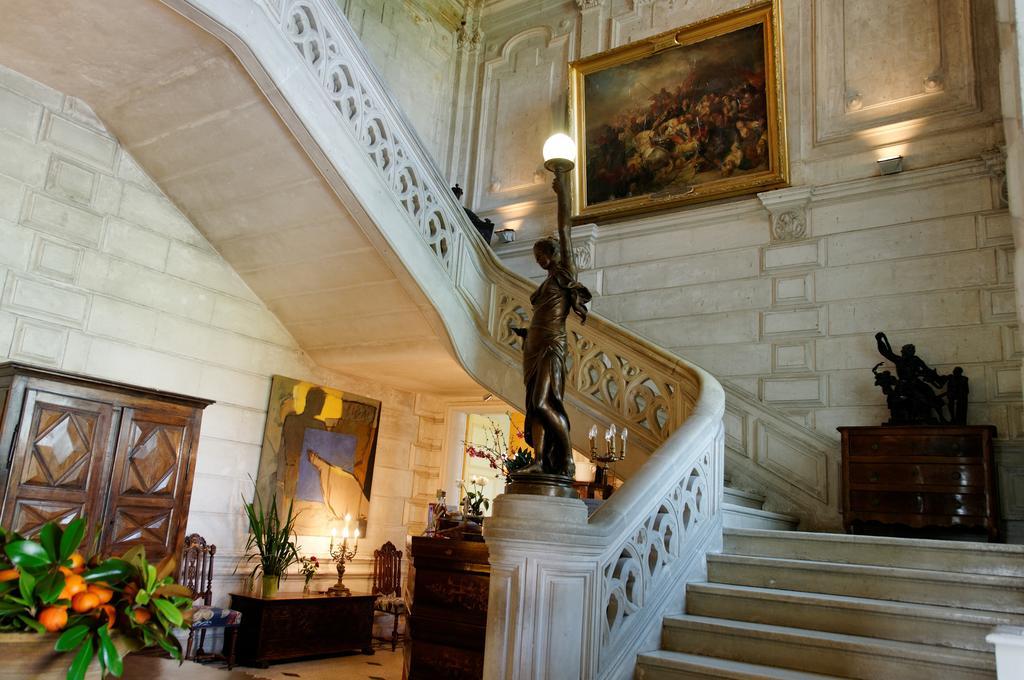 Chateau-Hotel De Nieuil Екстериор снимка