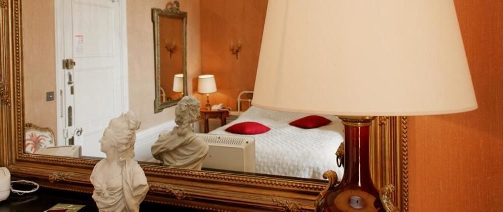 Chateau-Hotel De Nieuil Екстериор снимка